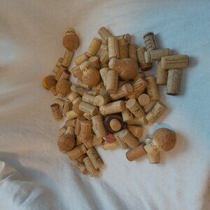 Wine & Petron Corks USED Natural Synthetic Lot of 100